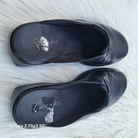 Clarks Black Slip On Loafers Mules 7M - Picture 9 of 12